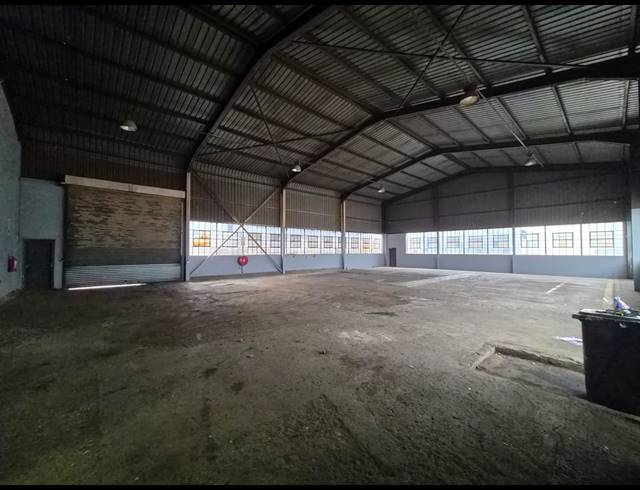 650M² WAREHOUSE TO LET IN WADEVILLE